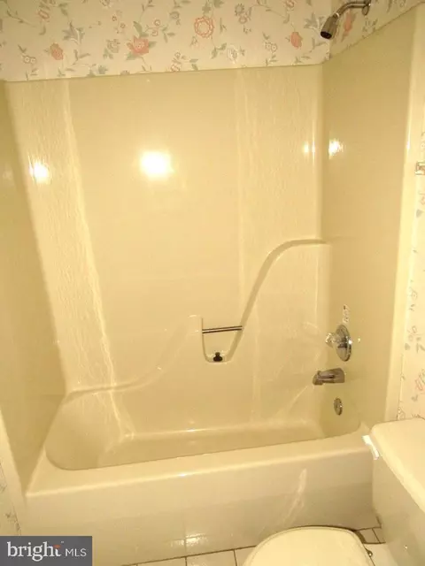 Bath - 681 Hook Rd, Westminster, MD 21157 photo 5 of 5
