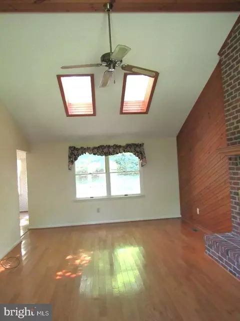 Living - 681 Hook Rd, Westminster, MD 21157 photo 3 of 5