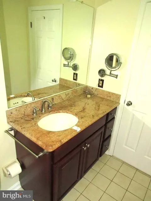 Bath - 681 Hook Rd, Westminster, MD 21157 photo 2 of 5