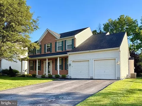 746 Eden Farm Cir, Westminster, MD 21157