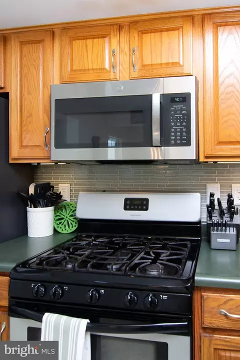 Kitchen - 4609 Marksman Ct, Hampstead, MD 21074 photo 3 of 4