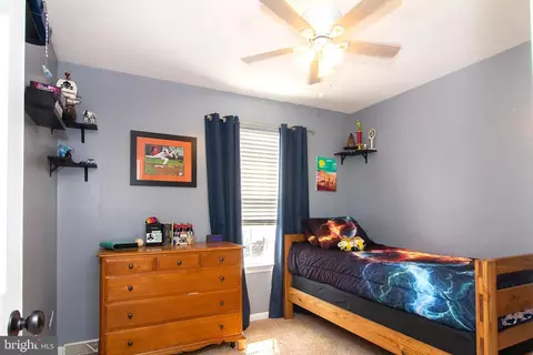 Bedroom - 4609 Marksman Ct, Hampstead, MD 21074 photo 4 of 5
