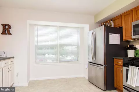 Kitchen - 4609 Marksman Ct, Hampstead, MD 21074 photo 2 of 4