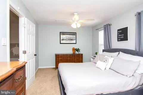 Bedroom - 4609 Marksman Ct, Hampstead, MD 21074 photo 2 of 5