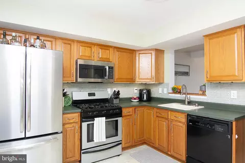 Kitchen - 4609 Marksman Ct, Hampstead, MD 21074 photo 1 of 4