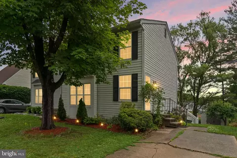 1012 Balsam Ln, Sykesville, MD 21784