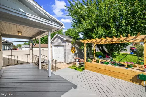 Exterior - 75 S Ralph St S, Westminster, MD 21157 photo 4 of 5