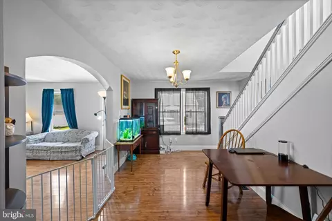 Entry Way - 75 S Ralph St S, Westminster, MD 21157 photo 3 of 5