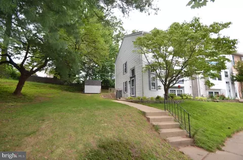 940 Gaming Sq, Hampstead, MD 21074