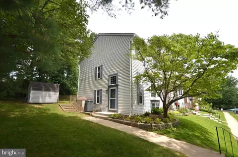 940 Gaming Sq, Hampstead, MD 21074