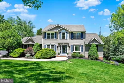 24 Landau Dr, Westminster, MD 21157