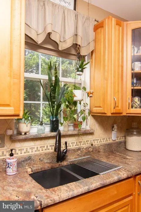 Kitchen - 4022 Herdsman Dr, Hampstead, MD 21074 photo 3 of 3