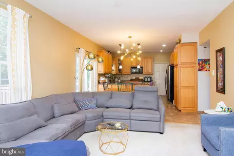 Entry Way - 4022 Herdsman Dr, Hampstead, MD 21074 photo 4 of 9