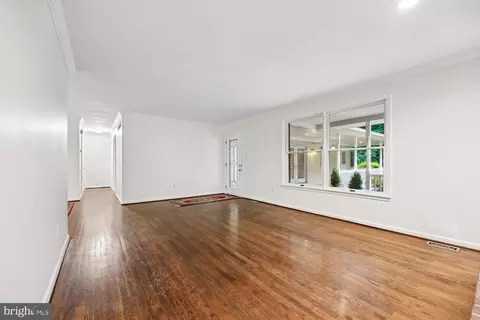 Living - 2404 Braddock Rd, Mount Airy, MD 21771 photo 6 of 8
