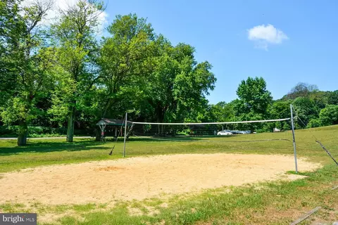 Exterior - 2404 Braddock Rd, Mount Airy, MD 21771 photo 8 of 12