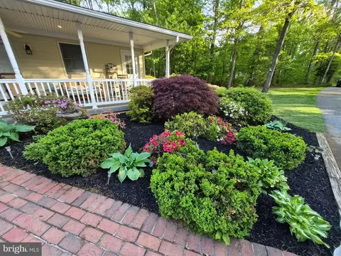 Exterior - 2404 Braddock Rd, Mount Airy, MD 21771 photo 2 of 12