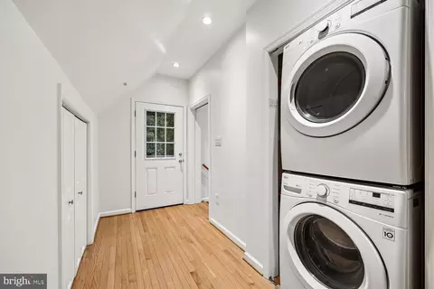 Entry Way - 2404 Braddock Rd, Mount Airy, MD 21771 photo 1 of 1