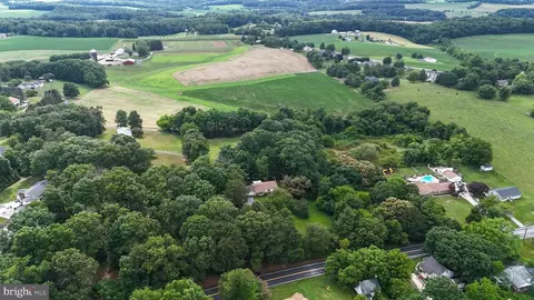 View/Area - 220 Hideaway Dr, Westminster, MD 21157 photo 9 of 10