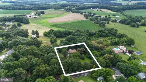 View/Area - 220 Hideaway Dr, Westminster, MD 21157 photo 1 of 10