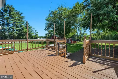 Exterior - 932 Bear Branch Rd, Westminster, MD 21157 photo 9 of 21