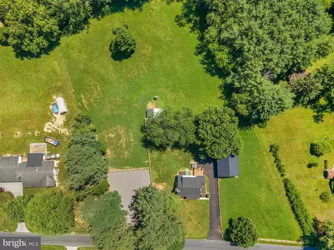 View/Area - 932 Bear Branch Rd, Westminster, MD 21157 photo 1 of 8