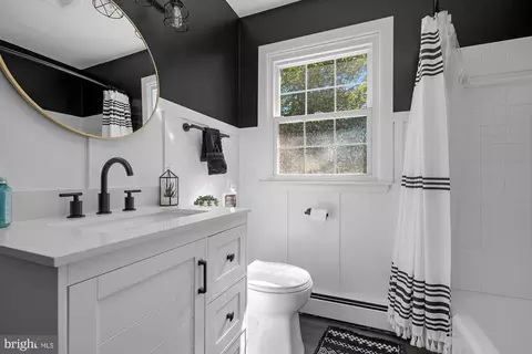 Bath - 932 Bear Branch Rd, Westminster, MD 21157 photo 1 of 4