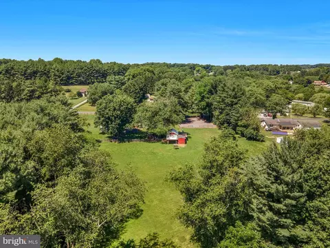 View/Area - 932 Bear Branch Rd, Westminster, MD 21157 photo 6 of 8