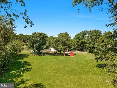Exterior - 932 Bear Branch Rd, Westminster, MD 21157 photo 17 of 21