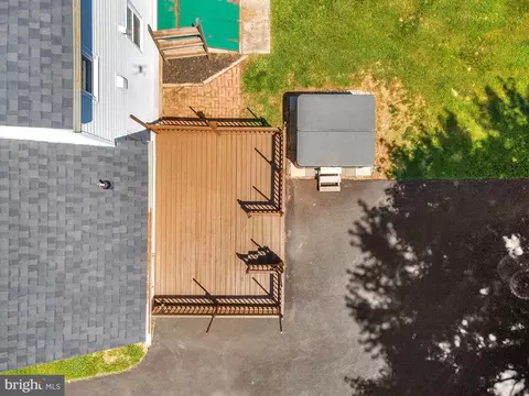 Exterior - 932 Bear Branch Rd, Westminster, MD 21157 photo 7 of 21