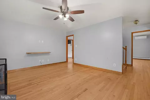 Living - 932 Bear Branch Rd, Westminster, MD 21157 photo 3 of 3