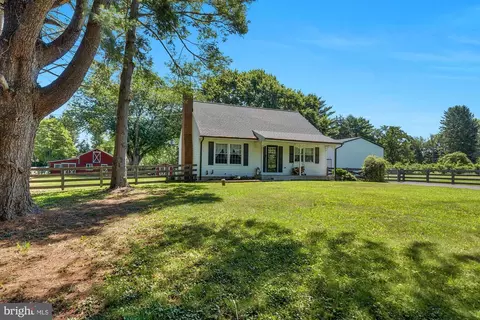 Exterior - 932 Bear Branch Rd, Westminster, MD 21157 photo 1 of 21