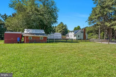 Exterior - 932 Bear Branch Rd, Westminster, MD 21157 photo 11 of 21