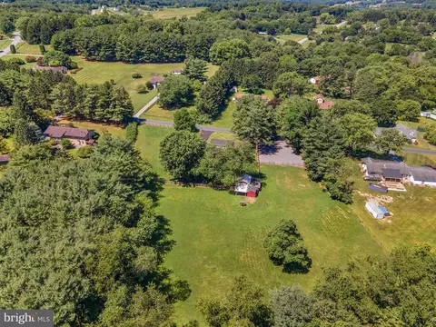 View/Area - 932 Bear Branch Rd, Westminster, MD 21157 photo 4 of 8