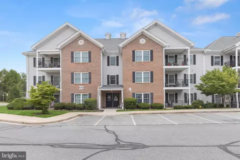 6508 Ridenour Way E #2B, Sykesville, MD 21784