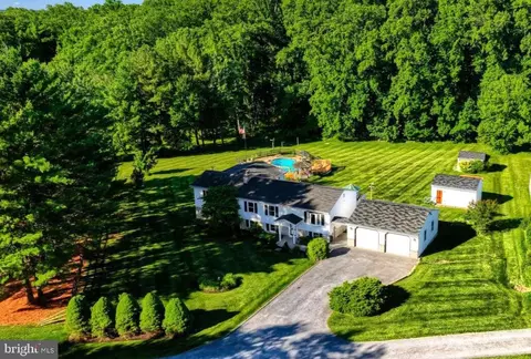 895 Severn Ct, Sykesville, MD 21784