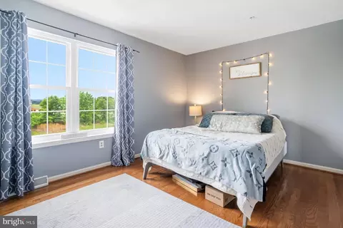 Bedroom - 1738 Upper Forde Ln, Hampstead, MD 21074 photo 1 of 5