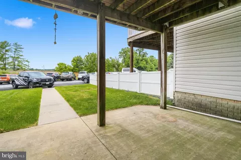 Exterior - 1738 Upper Forde Ln, Hampstead, MD 21074 photo 3 of 4