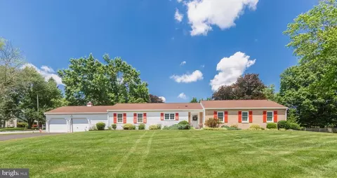 40 Greenvale Rd, Westminster, MD 21157
