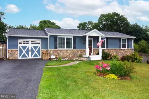 3267 Grafton St, Manchester, MD 21102