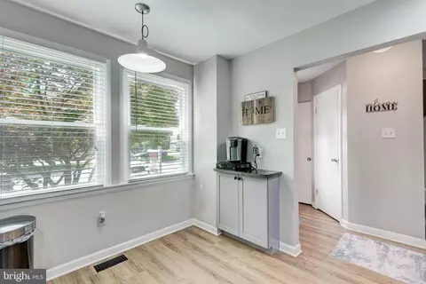 Entry Way - 974 Sugar Maple St, Hampstead, MD 21074 photo 4 of 9
