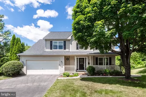36 Glen Oak Ct, Westminster, MD 21158