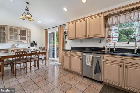 Kitchen - 4200 Wolf Ct, Hampstead, MD 21074 photo 1 of 3