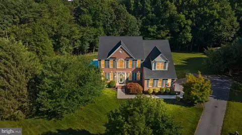 4823 Tilly Dr, Sykesville, MD 21784