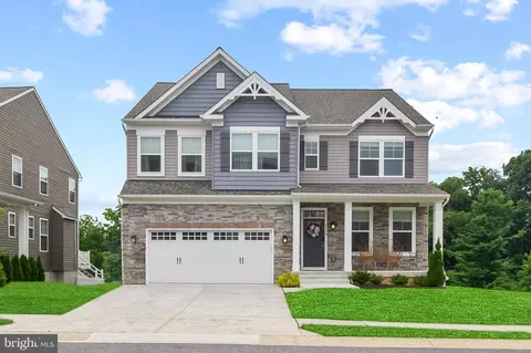 2718 Town View Cir, New Windsor, MD 21776