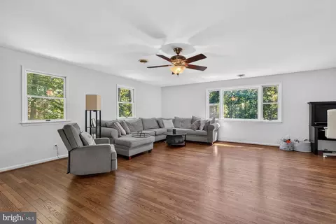 Living - 415 Dutrow Rd, Westminster, MD 21157 photo 2 of 3