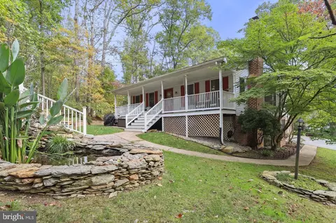 415 Dutrow Rd, Westminster, MD 21157