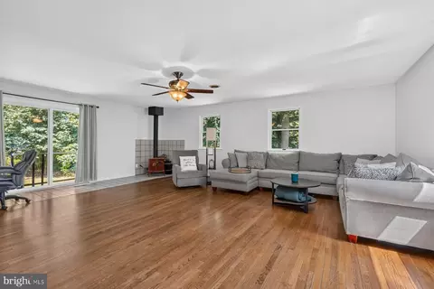 Living - 415 Dutrow Rd, Westminster, MD 21157 photo 1 of 3