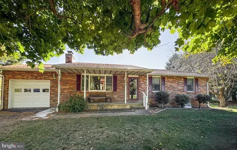 1497 Algonquin Ct, Finksburg, MD 21048