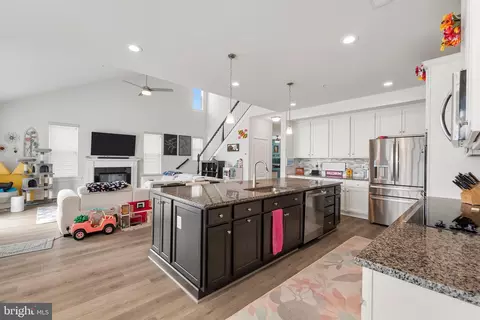 6 Henry House Cir, Taneytown, MD 21787