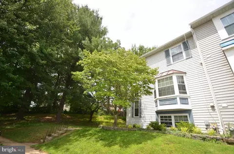 940 Gaming Sq, Hampstead, MD 21074